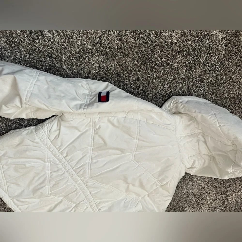 Tommy Hilfiger kids white puff Jacket